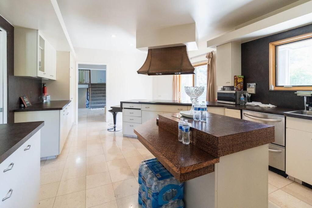 Urban Oasis-Lake/Beach/Boat In City. Sleeps 8-12. Orchard Lake Exteriör bild