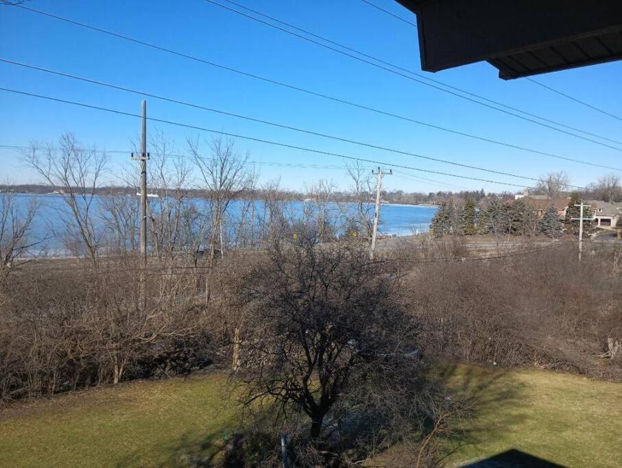 Urban Oasis-Lake/Beach/Boat In City. Sleeps 8-12. Orchard Lake Exteriör bild